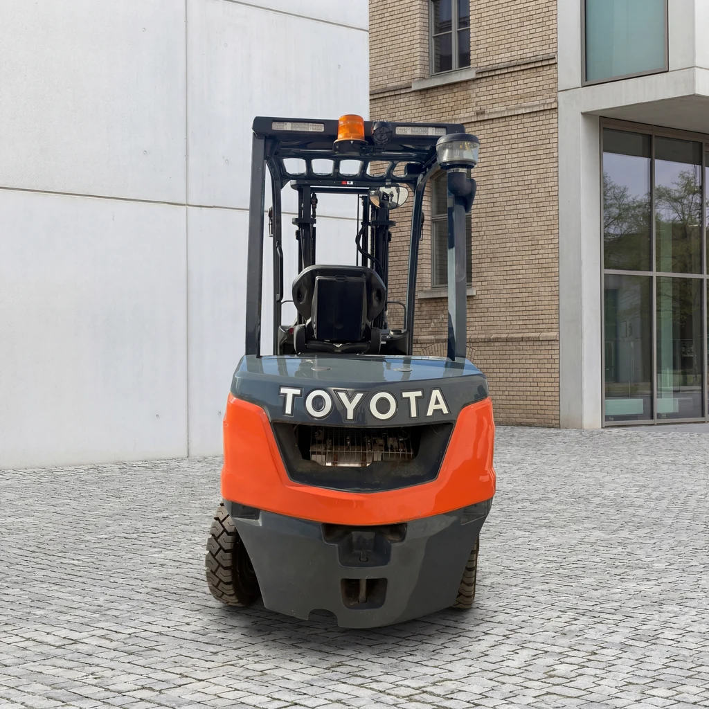 Toyota Tonero 2,5 T (52-8FDF25)